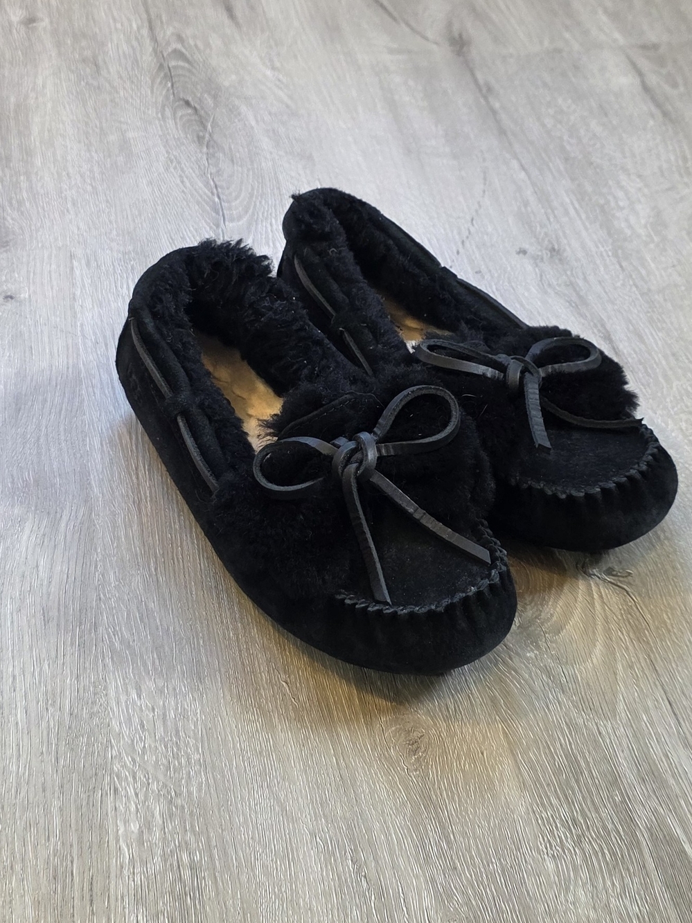 UGG Dakota Double Bow Womens Slipper Suede Black Size 7 EU38